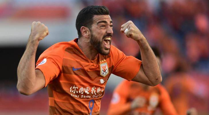 赛前费耶诺德复出首秀：足总杯节点到来，压力陡增，更衣室氛围转暖