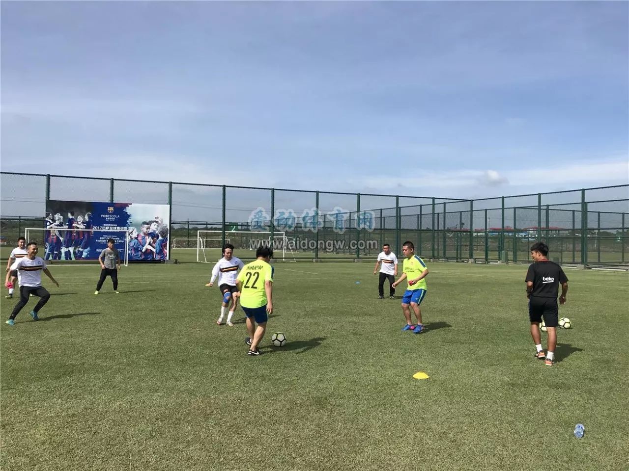 巴塞罗那训练开放日；赛后远射贴柱引欢呼；亚冠在即；赛程密集仍需轮换-开云APP