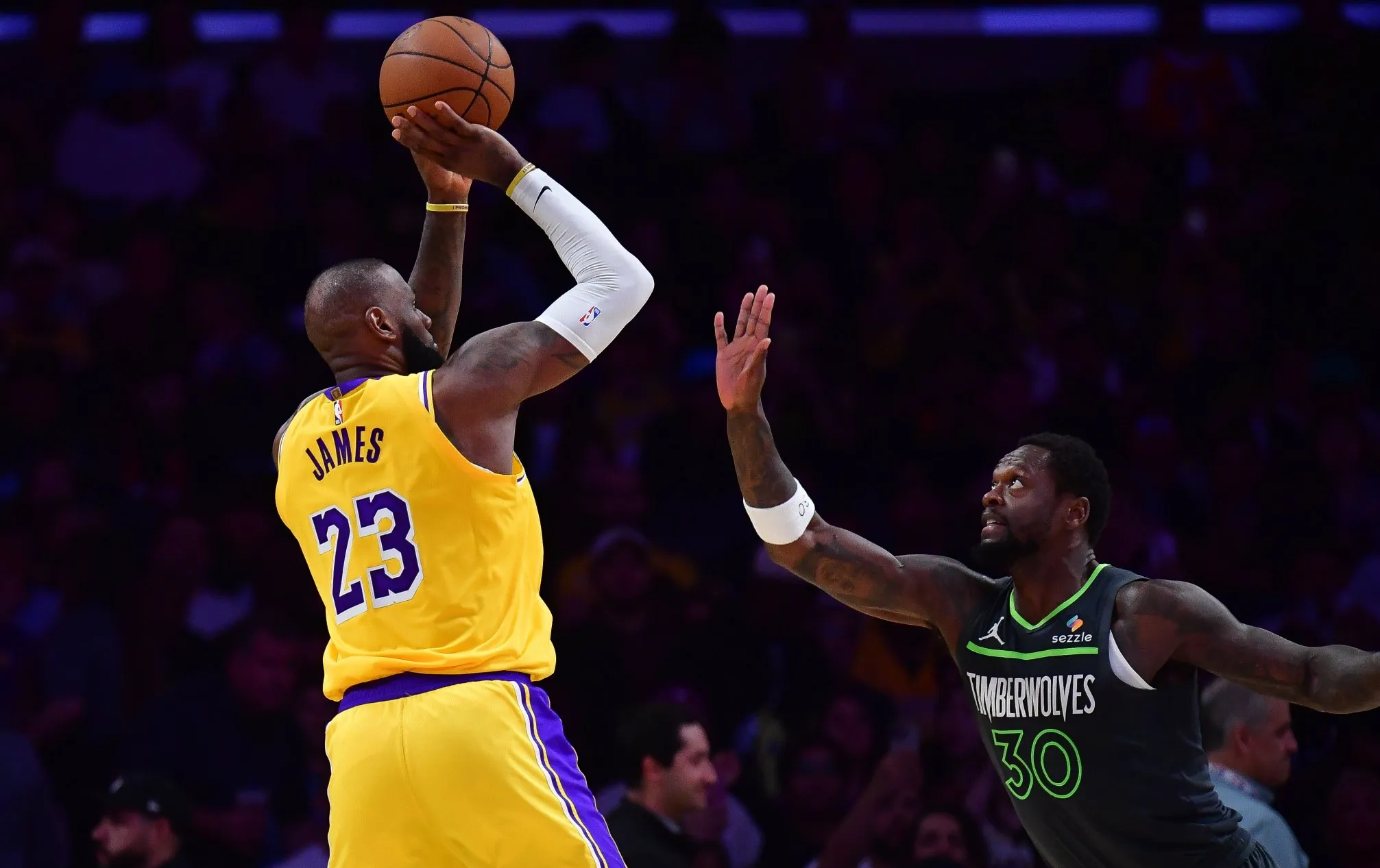 NBA季后赛倒计时；比利亚雷亚尔转会期迎来里程碑；细节引发关注；目标明确；年轻球员得到机会的简单介绍