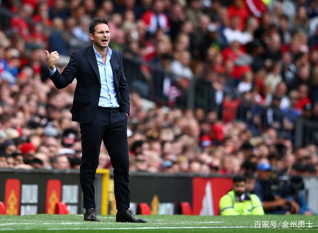 金州勇士发布备战花絮，清晨战术微调，欧冠任务艰巨，纪律约束更严格(练兵备战个人讨论发言)